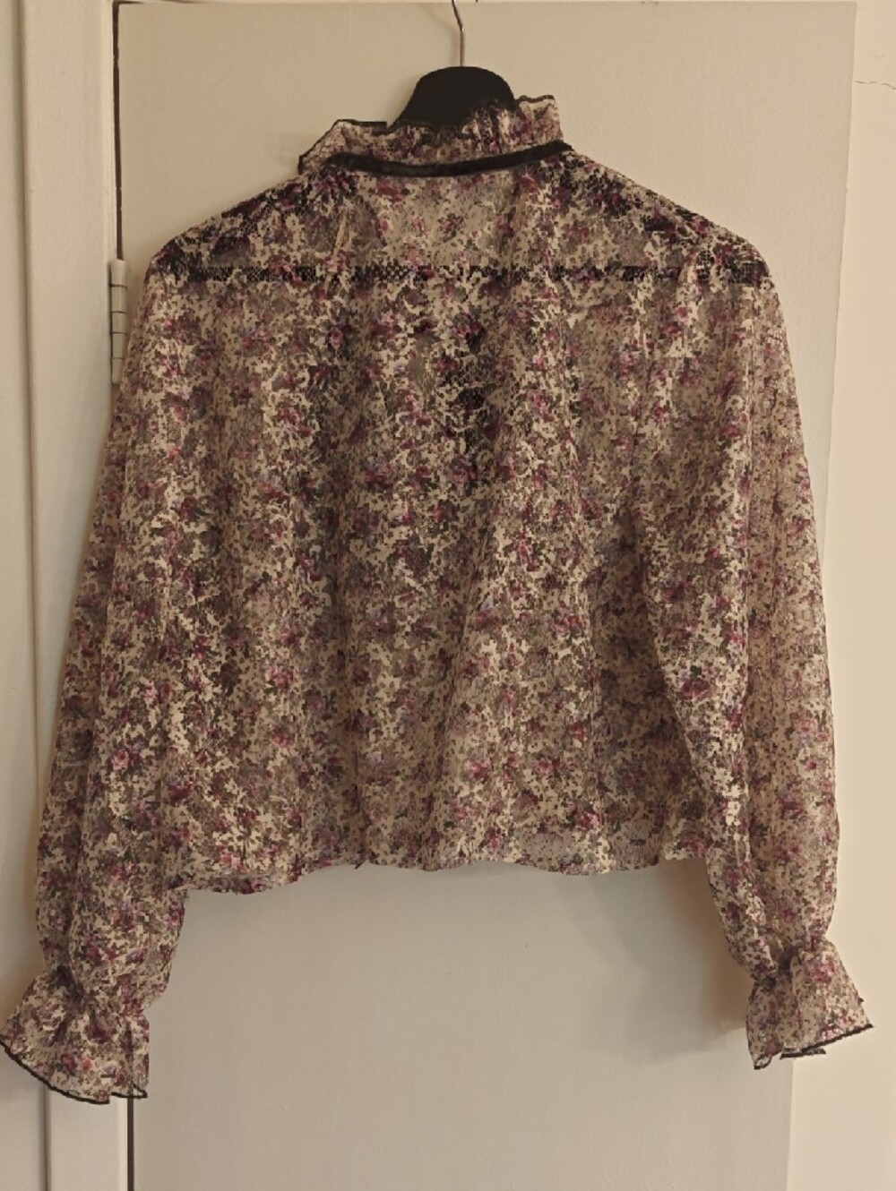 Zara Cream Blouse with Pink Floral Ruffles and Tie Neck - Picture 5 of 6